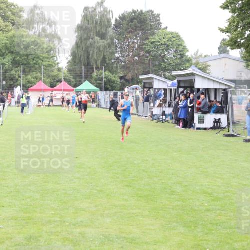 14.06.2026 - 7 Türme Triathlon Andreas Tolksdorf http://msf.ph/oto/9811050 14.06.2026 09:16:03 Schwimmen  meine-sportfotos.de