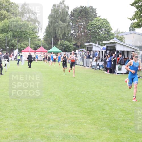 14.06.2026 - 7 Türme Triathlon Andreas Tolksdorf http://msf.ph/oto/9811055 14.06.2026 09:16:05 Schwimmen  meine-sportfotos.de