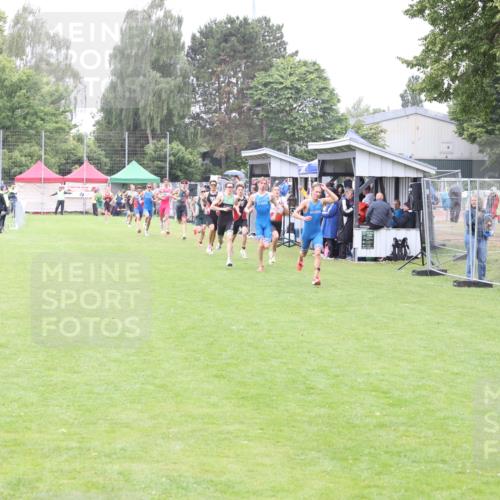 14.06.2026 - 7 Türme Triathlon Andreas Tolksdorf http://msf.ph/oto/9811064 14.06.2026 09:16:11 Schwimmen  meine-sportfotos.de