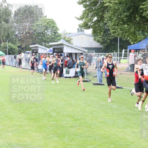 14.06.2026 - 7 Türme Triathlon Andreas Tolksdorf http://msf.ph/oto/9811071 14.06.2026 09:16:15 Schwimmen  meine-sportfotos.de