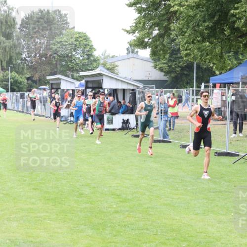 14.06.2026 - 7 Türme Triathlon Andreas Tolksdorf http://msf.ph/oto/9811072 14.06.2026 09:16:15 Schwimmen  meine-sportfotos.de