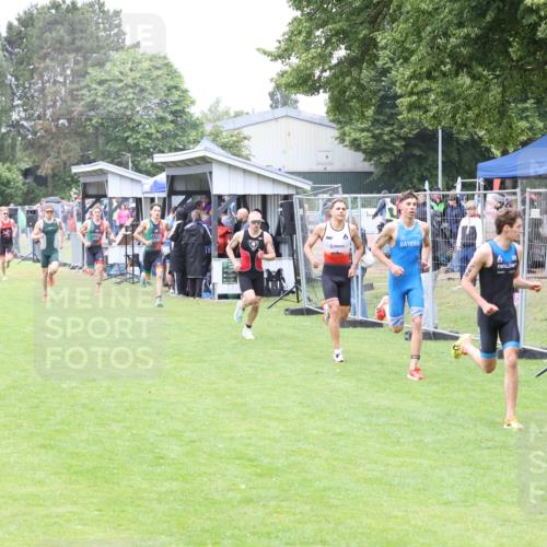 14.06.2026 - 7 Türme Triathlon Andreas Tolksdorf http://msf.ph/oto/9811105 14.06.2026 09:17:52 Schwimmen  meine-sportfotos.de