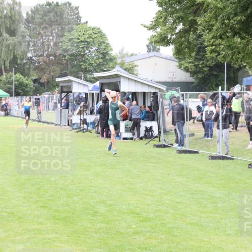 14.06.2026 - 7 Türme Triathlon Andreas Tolksdorf http://msf.ph/oto/9811128 14.06.2026 09:18:12 Schwimmen  meine-sportfotos.de