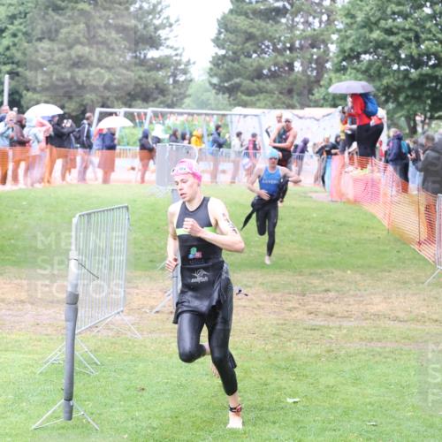 14.06.2026 - 7 Türme Triathlon Andreas Tolksdorf http://msf.ph/oto/9811135 14.06.2026 09:20:01 Schwimmen  meine-sportfotos.de