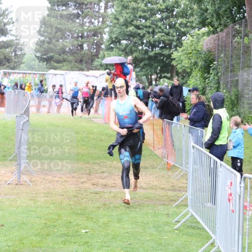 14.06.2026 - 7 Türme Triathlon Andreas Tolksdorf http://msf.ph/oto/9811143 14.06.2026 09:20:07 Schwimmen  meine-sportfotos.de