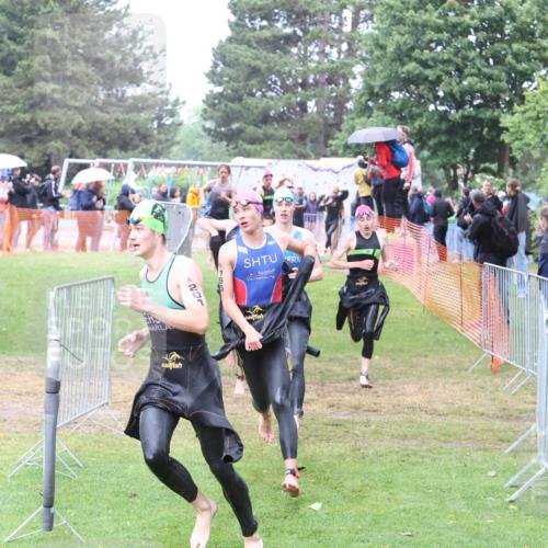 14.06.2026 - 7 Türme Triathlon Andreas Tolksdorf http://msf.ph/oto/9811165 14.06.2026 09:20:18 Schwimmen  meine-sportfotos.de
