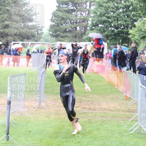 14.06.2026 - 7 Türme Triathlon Andreas Tolksdorf http://msf.ph/oto/9811197 14.06.2026 09:20:38 Schwimmen  meine-sportfotos.de