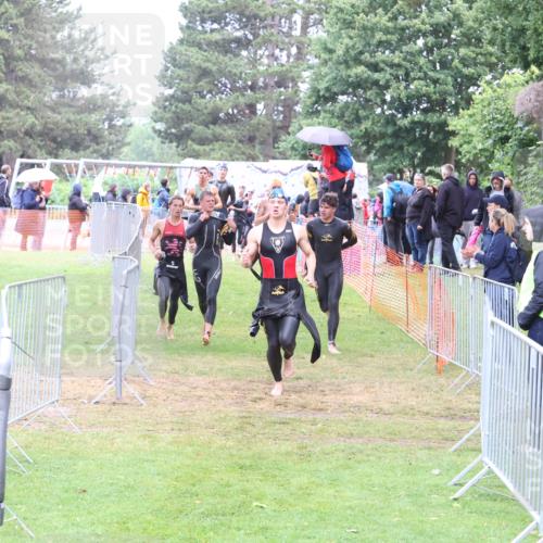 14.06.2026 - 7 Türme Triathlon Andreas Tolksdorf http://msf.ph/oto/9811199 14.06.2026 09:20:41 Schwimmen  meine-sportfotos.de