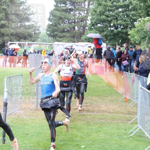 14.06.2026 - 7 Türme Triathlon Andreas Tolksdorf http://msf.ph/oto/9811217 14.06.2026 09:20:48 Schwimmen  meine-sportfotos.de