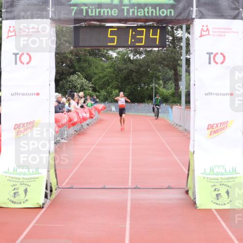 14.06.2026 - 7 Türme Triathlon Andreas Tolksdorf http://msf.ph/oto/9811263 14.06.2026 09:30:45 Schwimmen  meine-sportfotos.de