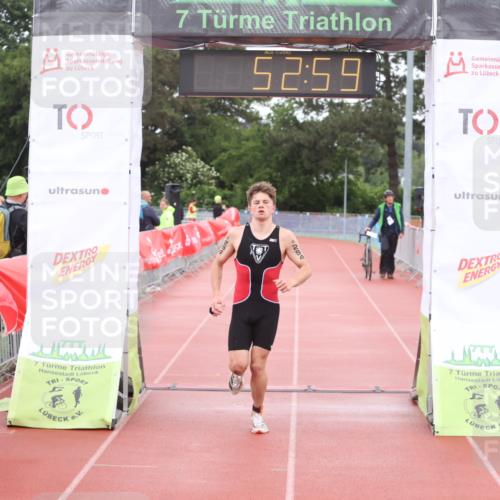 14.06.2026 - 7 Türme Triathlon Andreas Tolksdorf http://msf.ph/oto/9811299 14.06.2026 09:32:11 Schwimmen  meine-sportfotos.de