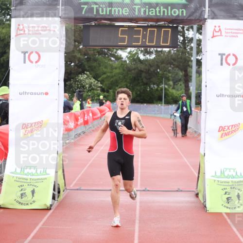 14.06.2026 - 7 Türme Triathlon Andreas Tolksdorf http://msf.ph/oto/9811300 14.06.2026 09:32:11 Schwimmen  meine-sportfotos.de