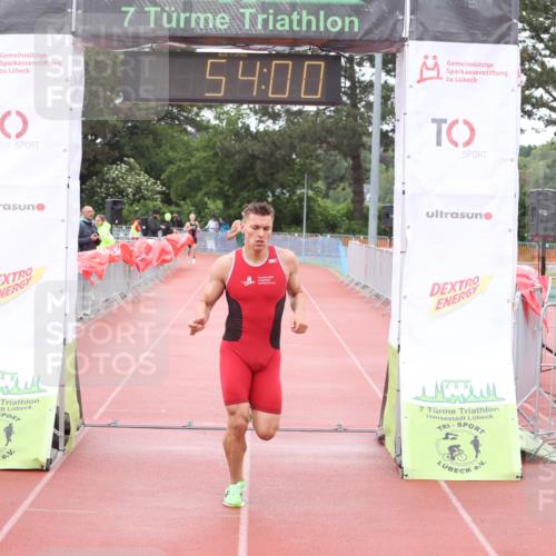 14.06.2026 - 7 Türme Triathlon Andreas Tolksdorf http://msf.ph/oto/9811312 14.06.2026 09:33:11 Schwimmen  meine-sportfotos.de