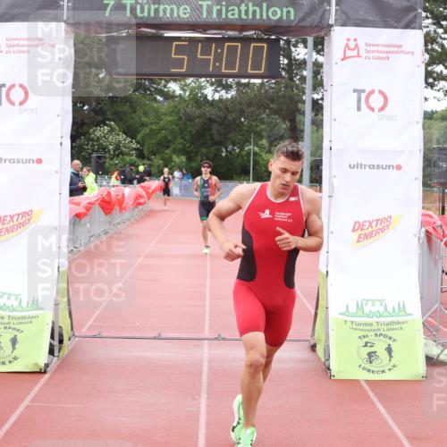 14.06.2026 - 7 Türme Triathlon Andreas Tolksdorf http://msf.ph/oto/9811314 14.06.2026 09:33:12 Schwimmen  meine-sportfotos.de