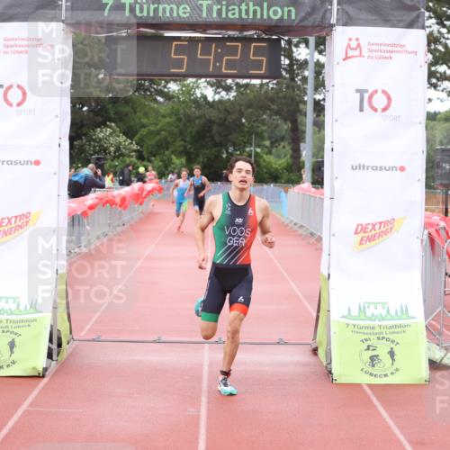 14.06.2026 - 7 Türme Triathlon Andreas Tolksdorf http://msf.ph/oto/9811328 14.06.2026 09:33:36 Schwimmen  meine-sportfotos.de