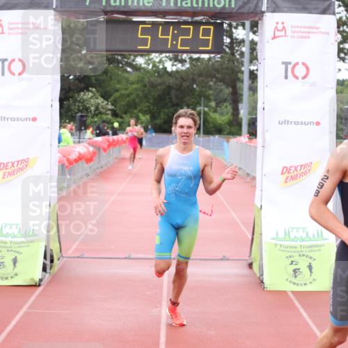14.06.2026 - 7 Türme Triathlon Andreas Tolksdorf http://msf.ph/oto/9811335 14.06.2026 09:33:41 Schwimmen  meine-sportfotos.de
