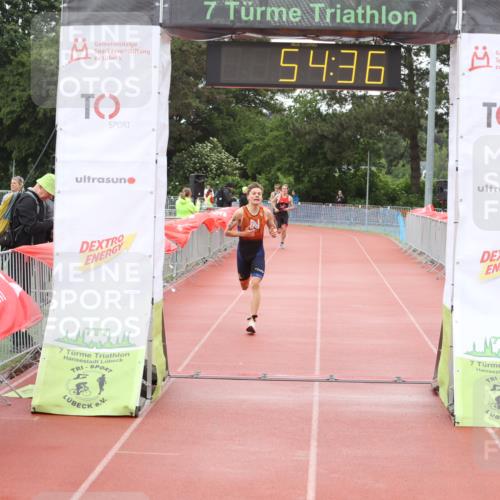 14.06.2026 - 7 Türme Triathlon Andreas Tolksdorf http://msf.ph/oto/9811339 14.06.2026 09:33:47 Schwimmen  meine-sportfotos.de