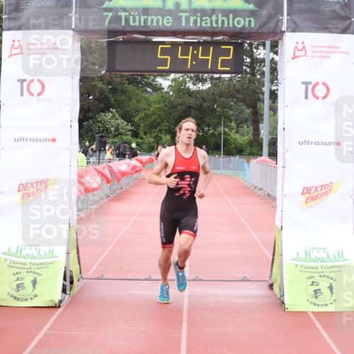 14.06.2026 - 7 Türme Triathlon Andreas Tolksdorf http://msf.ph/oto/9811344 14.06.2026 09:33:53 Schwimmen  meine-sportfotos.de