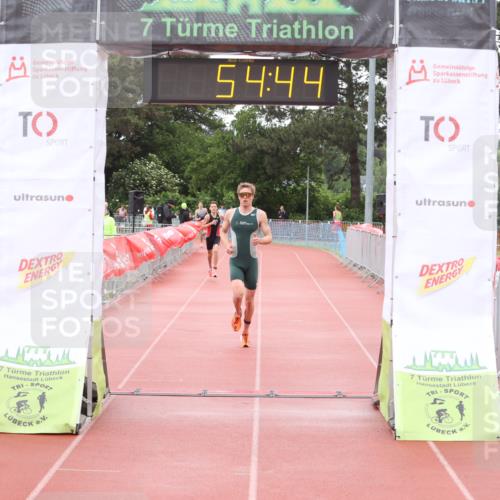 14.06.2026 - 7 Türme Triathlon Andreas Tolksdorf http://msf.ph/oto/9811347 14.06.2026 09:33:56 Schwimmen  meine-sportfotos.de