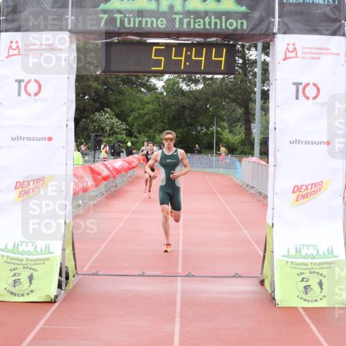 14.06.2026 - 7 Türme Triathlon Andreas Tolksdorf http://msf.ph/oto/9811348 14.06.2026 09:33:56 Schwimmen  meine-sportfotos.de