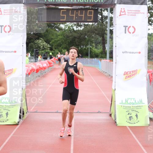 14.06.2026 - 7 Türme Triathlon Andreas Tolksdorf http://msf.ph/oto/9811351 14.06.2026 09:34:00 Schwimmen  meine-sportfotos.de