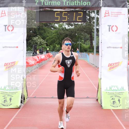 14.06.2026 - 7 Türme Triathlon Andreas Tolksdorf http://msf.ph/oto/9811368 14.06.2026 09:34:23 Schwimmen  meine-sportfotos.de