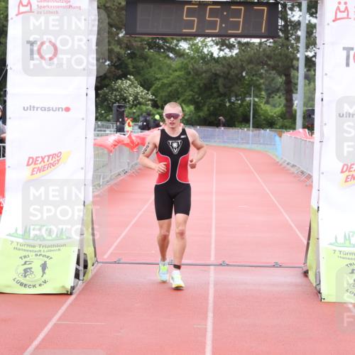 14.06.2026 - 7 Türme Triathlon Andreas Tolksdorf http://msf.ph/oto/9811375 14.06.2026 09:34:49 Schwimmen  meine-sportfotos.de