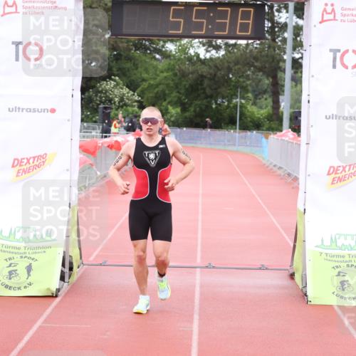 14.06.2026 - 7 Türme Triathlon Andreas Tolksdorf http://msf.ph/oto/9811377 14.06.2026 09:34:50 Schwimmen  meine-sportfotos.de