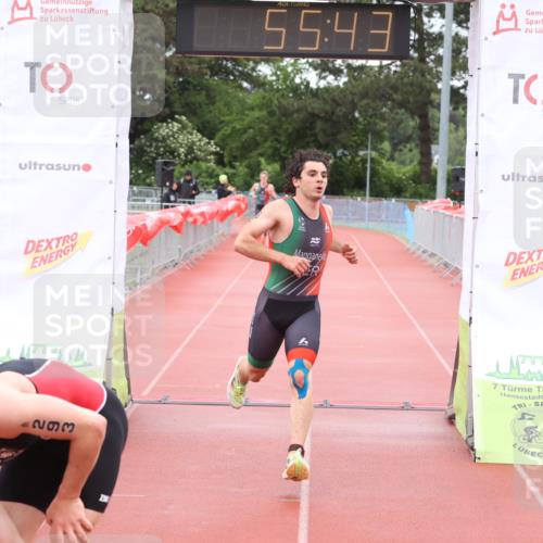 14.06.2026 - 7 Türme Triathlon Andreas Tolksdorf http://msf.ph/oto/9811380 14.06.2026 09:34:55 Schwimmen  meine-sportfotos.de