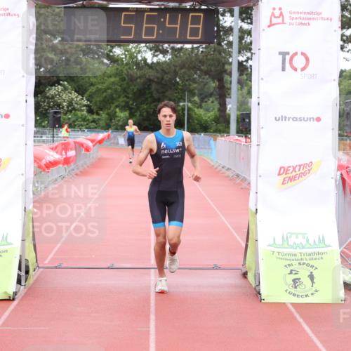 14.06.2026 - 7 Türme Triathlon Andreas Tolksdorf http://msf.ph/oto/9811402 14.06.2026 09:35:59 Schwimmen  meine-sportfotos.de