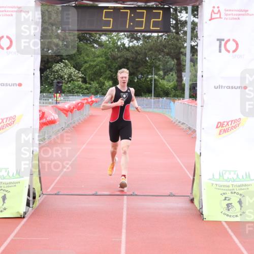 14.06.2026 - 7 Türme Triathlon Andreas Tolksdorf http://msf.ph/oto/9811410 14.06.2026 09:36:44 Schwimmen  meine-sportfotos.de