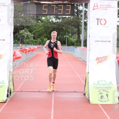 14.06.2026 - 7 Türme Triathlon Andreas Tolksdorf http://msf.ph/oto/9811411 14.06.2026 09:36:44 Schwimmen  meine-sportfotos.de