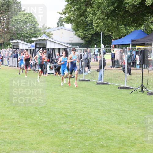 14.06.2026 - 7 Türme Triathlon Andreas Tolksdorf http://msf.ph/oto/9811428 14.06.2026 09:47:39 Schwimmen  meine-sportfotos.de