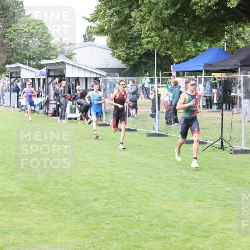 14.06.2026 - 7 Türme Triathlon Andreas Tolksdorf http://msf.ph/oto/9811433 14.06.2026 09:47:41 Schwimmen  meine-sportfotos.de