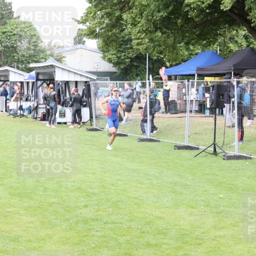 14.06.2026 - 7 Türme Triathlon Andreas Tolksdorf http://msf.ph/oto/9811435 14.06.2026 09:47:44 Schwimmen  meine-sportfotos.de