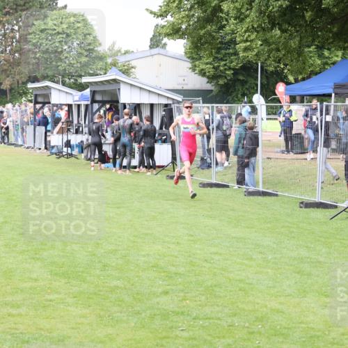 14.06.2026 - 7 Türme Triathlon Andreas Tolksdorf http://msf.ph/oto/9811440 14.06.2026 09:47:48 Schwimmen  meine-sportfotos.de