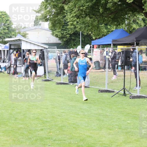 14.06.2026 - 7 Türme Triathlon Andreas Tolksdorf http://msf.ph/oto/9811444 14.06.2026 09:47:59 Schwimmen  meine-sportfotos.de
