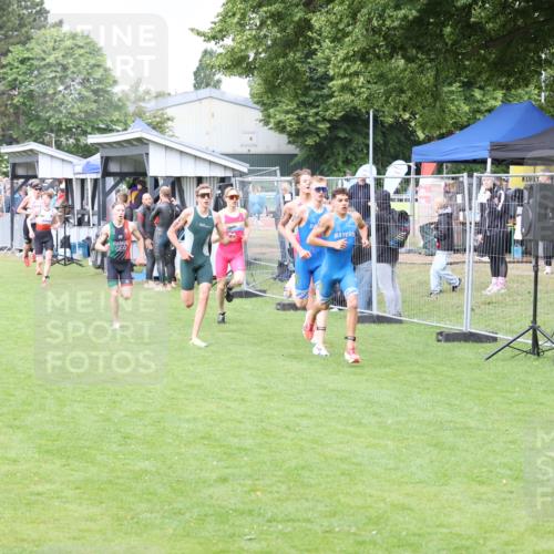 14.06.2026 - 7 Türme Triathlon Andreas Tolksdorf http://msf.ph/oto/9811451 14.06.2026 09:48:02 Schwimmen  meine-sportfotos.de