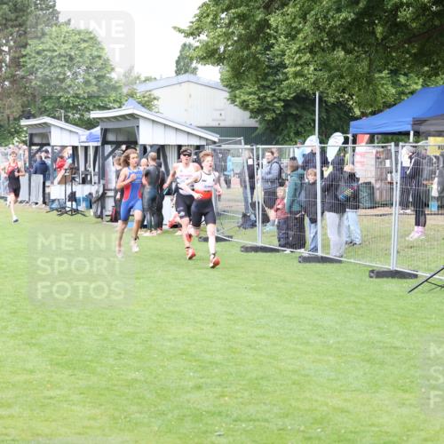 14.06.2026 - 7 Türme Triathlon Andreas Tolksdorf http://msf.ph/oto/9811458 14.06.2026 09:48:05 Schwimmen  meine-sportfotos.de