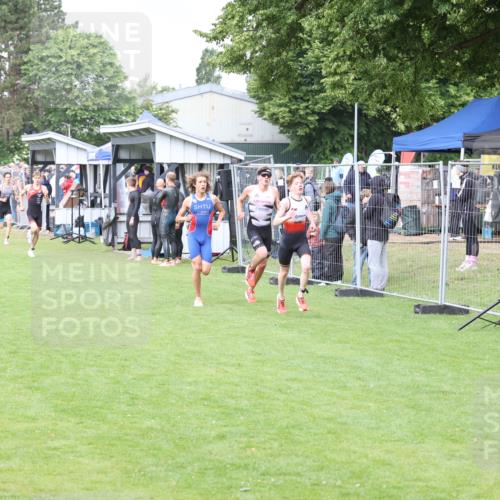 14.06.2026 - 7 Türme Triathlon Andreas Tolksdorf http://msf.ph/oto/9811460 14.06.2026 09:48:05 Schwimmen  meine-sportfotos.de