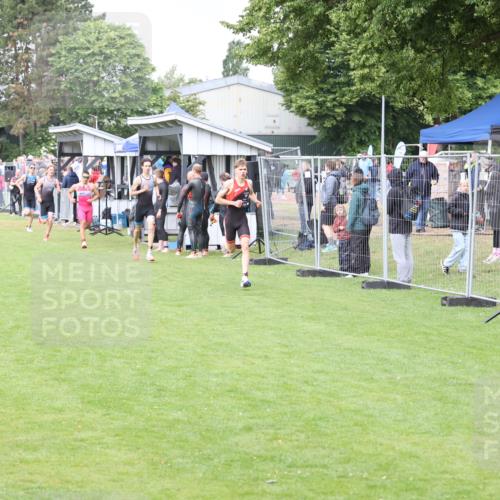 14.06.2026 - 7 Türme Triathlon Andreas Tolksdorf http://msf.ph/oto/9811466 14.06.2026 09:48:08 Schwimmen  meine-sportfotos.de