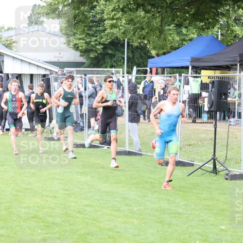 14.06.2026 - 7 Türme Triathlon Andreas Tolksdorf http://msf.ph/oto/9811478 14.06.2026 09:48:18 Schwimmen  meine-sportfotos.de
