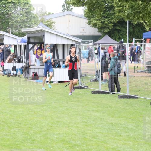 14.06.2026 - 7 Türme Triathlon Andreas Tolksdorf http://msf.ph/oto/9811523 14.06.2026 09:49:45 Schwimmen  meine-sportfotos.de