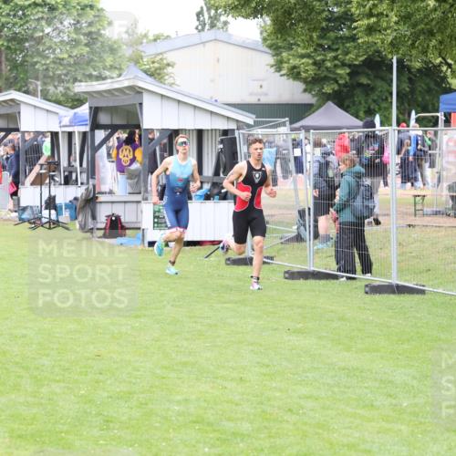 14.06.2026 - 7 Türme Triathlon Andreas Tolksdorf http://msf.ph/oto/9811524 14.06.2026 09:49:45 Schwimmen  meine-sportfotos.de