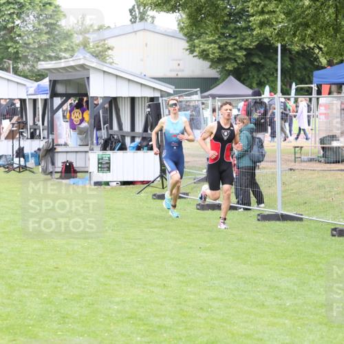 14.06.2026 - 7 Türme Triathlon Andreas Tolksdorf http://msf.ph/oto/9811526 14.06.2026 09:49:46 Schwimmen  meine-sportfotos.de
