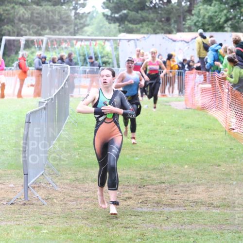 14.06.2026 - 7 Türme Triathlon Andreas Tolksdorf http://msf.ph/oto/9811600 14.06.2026 09:50:36 Schwimmen  meine-sportfotos.de