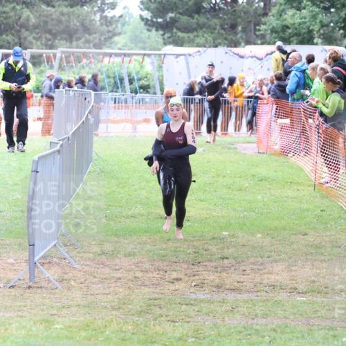 14.06.2026 - 7 Türme Triathlon Andreas Tolksdorf http://msf.ph/oto/9811615 14.06.2026 09:50:48 Schwimmen  meine-sportfotos.de