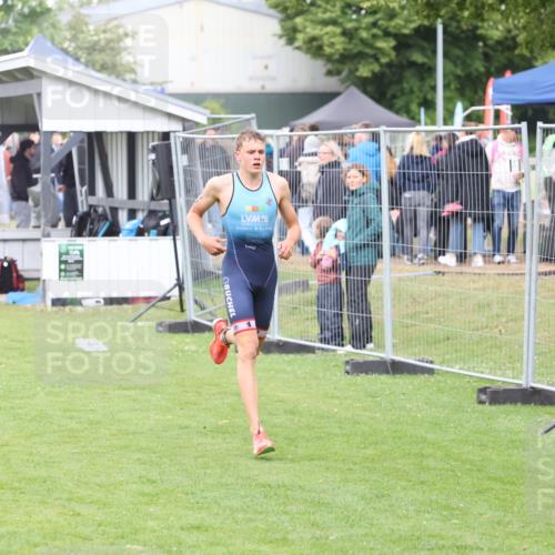 14.06.2026 - 7 Türme Triathlon Andreas Tolksdorf http://msf.ph/oto/9811686 14.06.2026 09:53:01 Schwimmen  meine-sportfotos.de