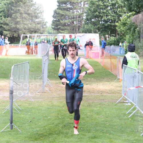 14.06.2026 - 7 Türme Triathlon Andreas Tolksdorf http://msf.ph/oto/9811699 14.06.2026 10:53:43 Schwimmen  meine-sportfotos.de
