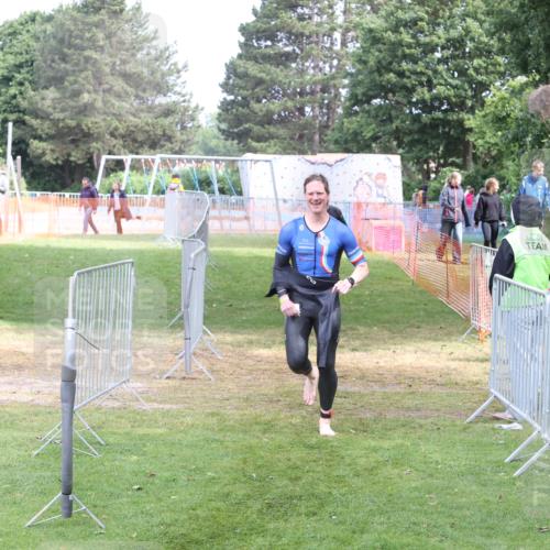 14.06.2026 - 7 Türme Triathlon Andreas Tolksdorf http://msf.ph/oto/9811738 14.06.2026 10:54:56 Schwimmen  meine-sportfotos.de